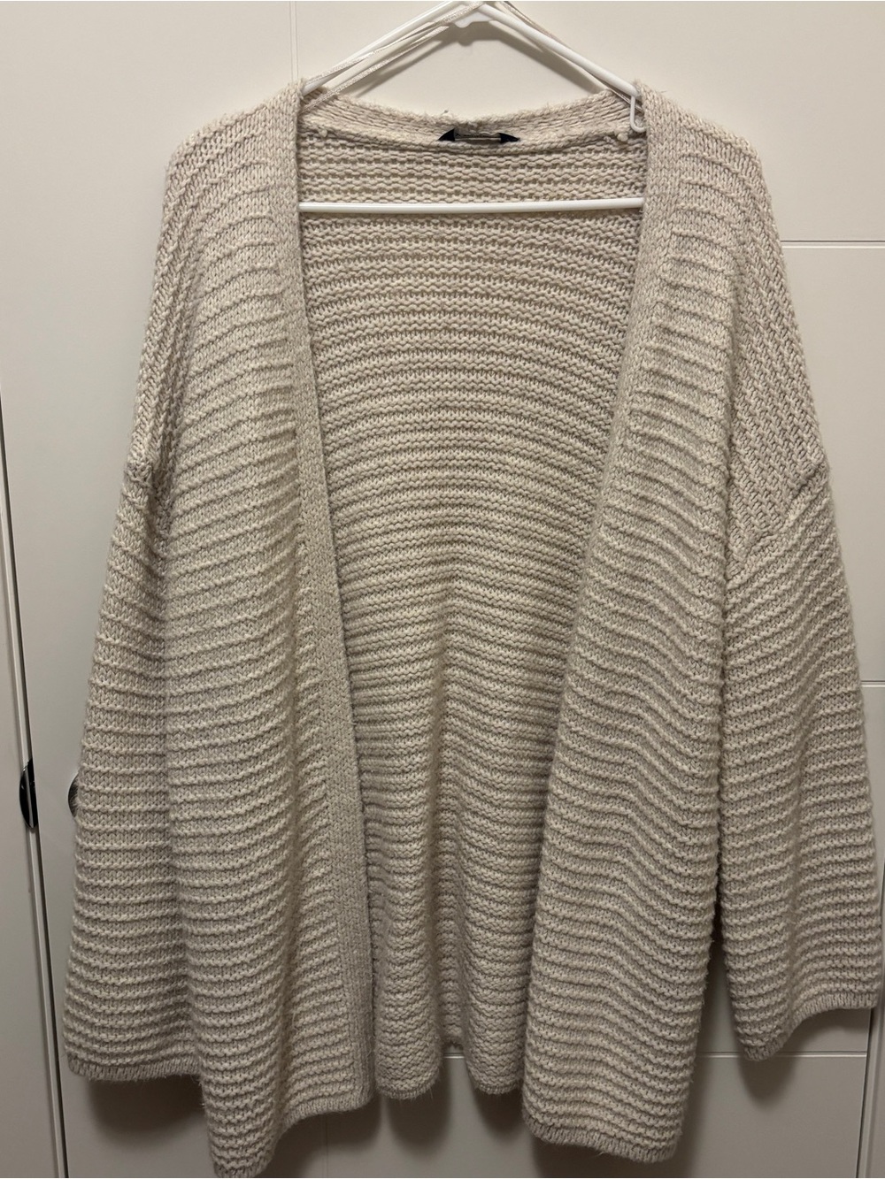 Denver Hayes Open-Front Cream Knit Cardigan